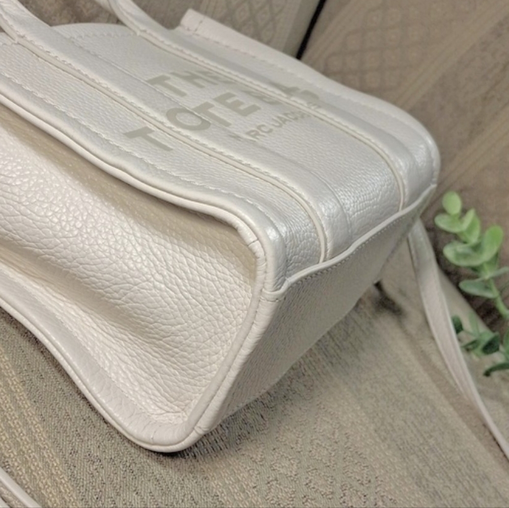 Marc Jacobs Leather Mini The Tote Bag - Picture 11 of 16